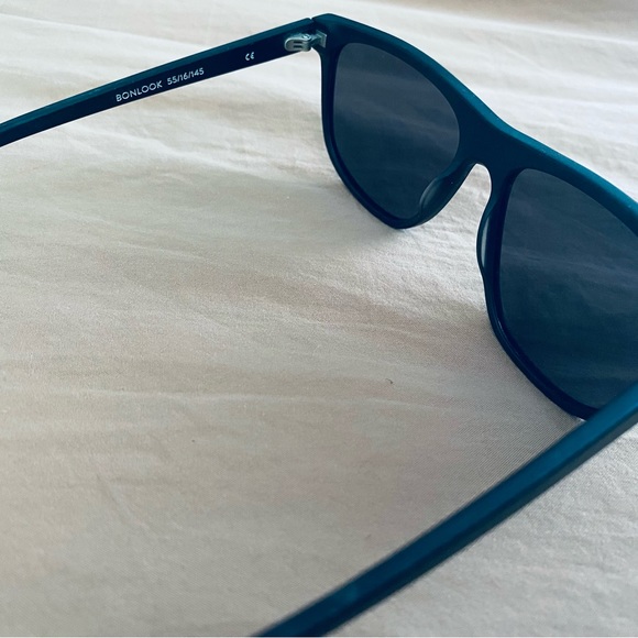 BONLOOK SUNGLASSES Retail $149 - Picture 4 of 5